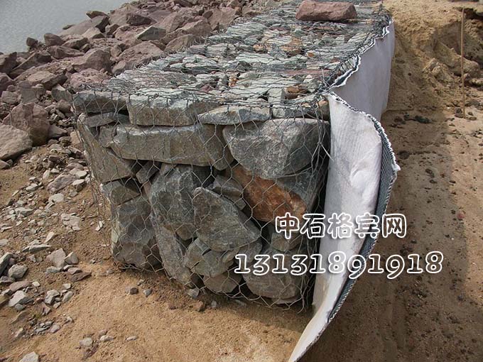 護(hù)岸格賓石籠價(jià)格咨詢(xún)13131891918